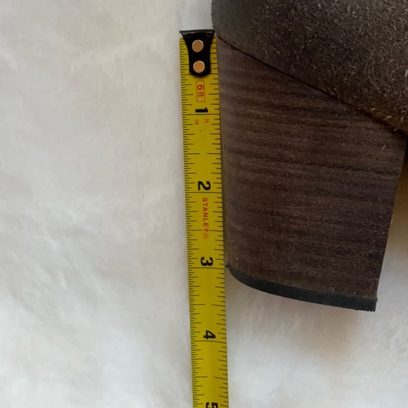 Clark’s boot 7.5 - Picture 7 of 7